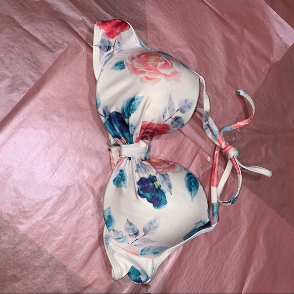 $5 Bathing suit tops - Picture 3 of 9